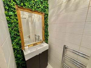 Photo 17- click for photo gallery